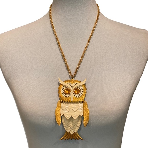 Vintage Owl Necklace With Hinged Parts - Picture 3 of 9